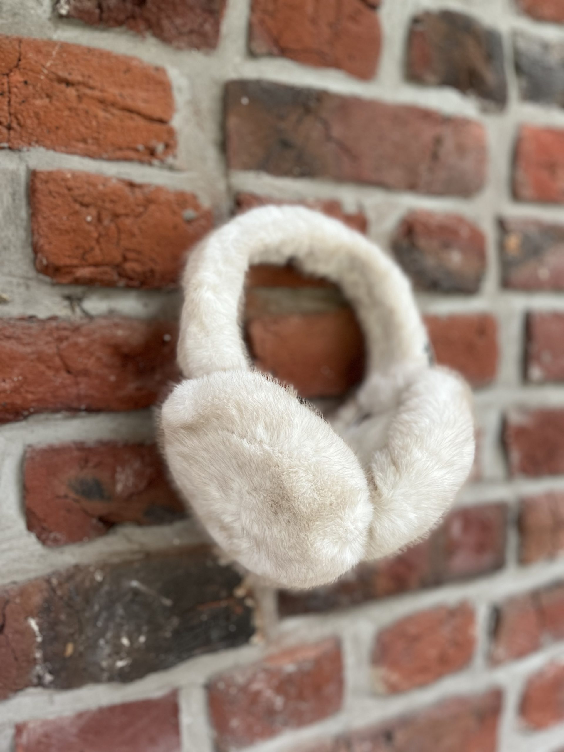 Caches Oreilles fourrure – Image 3